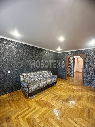 
   Продам 3-комнатную, 60 м², Филатова ул, 3

. Фото 3.