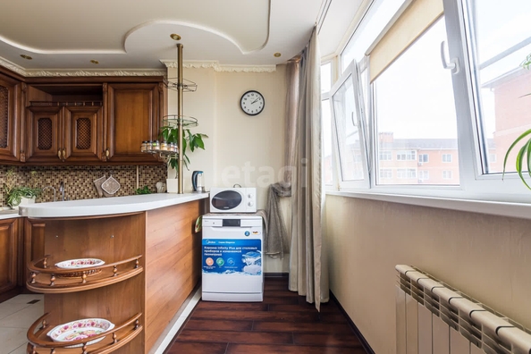 
   Продам 2-комнатную, 78.2 м², Космическая ул, 88к1

. Фото 3.