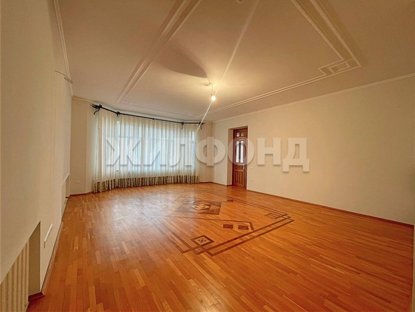 
  Продается дом 695 м². Фото 23.
