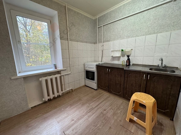 
   Продам 1-комнатную, 32.2 м², Лаухина ул, 8

. Фото 2.