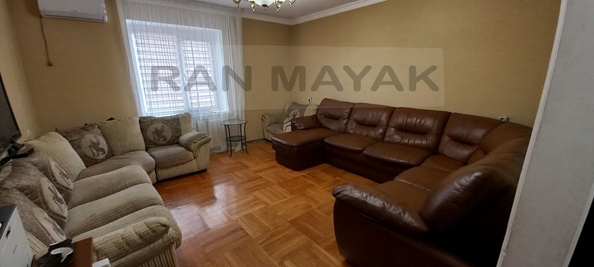 
   Продам 3-комнатную, 90.6 м², Пионерская 2-я ул, 422

. Фото 2.