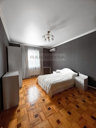 
   Продам дом, 220 м², Майкоп

. Фото 4.