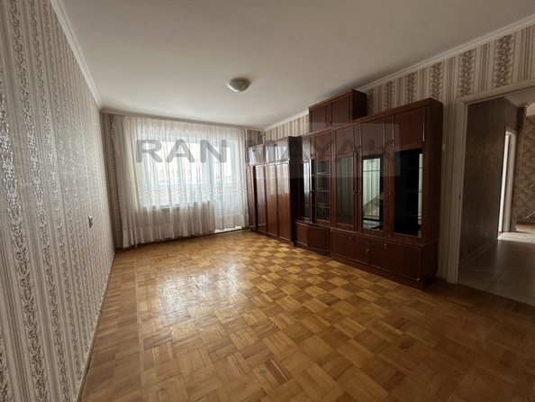 
   Продам 2-комнатную, 52.1 м², 12 Марта пер, 150к2

. Фото 2.