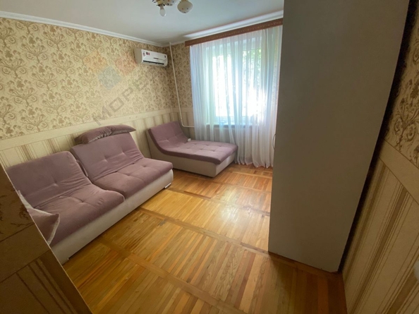
   Продам 2-комнатную, 51 м², Думенко ул, 8

. Фото 6.