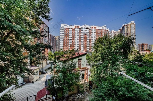 
   Продам 4-комнатную, 81.7 м², 70-летия Октября ул, 34

. Фото 28.