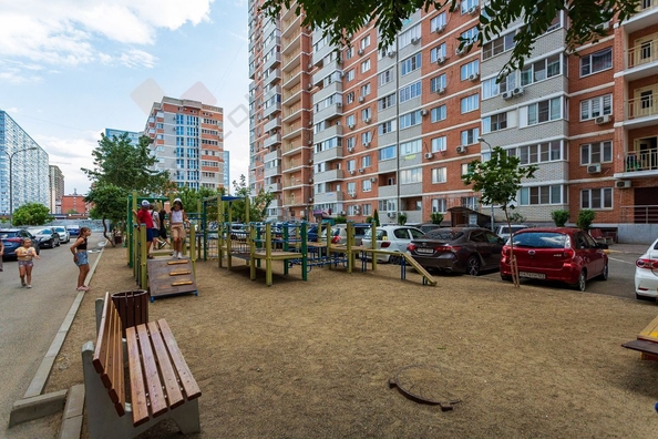 
   Продам 2-комнатную, 56 м², Петра Метальникова ул, 11

. Фото 16.