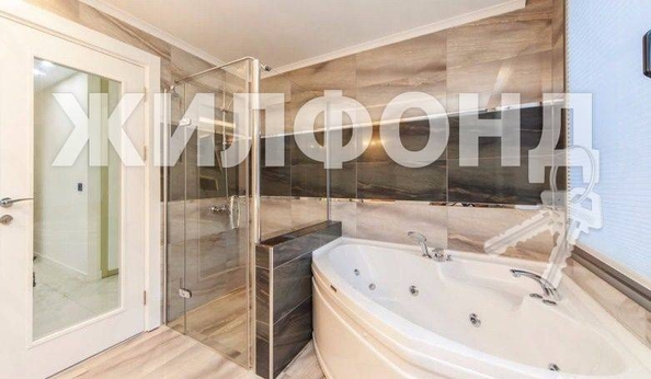 
   Продам 3-комнатную, 130 м², Орджоникидзе ул, 17

. Фото 4.