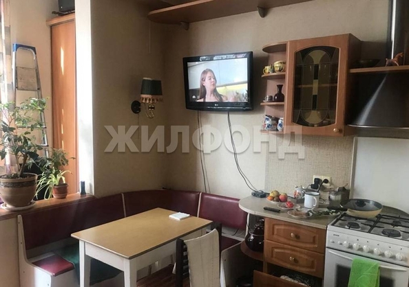
   Продам 2-комнатную, 64 м², Полтавская ул

. Фото 4.