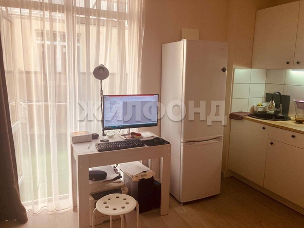 
   Продам студию, 23 м², Мира пер, 120Ж

. Фото 2.