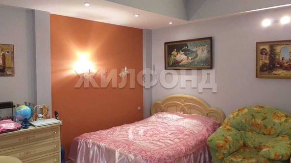 
   Продам студию, 61 м², Пирогова ул, 40а

. Фото 2.