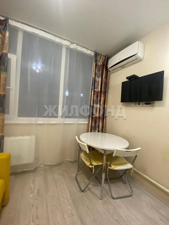 
   Продам 1-комнатную, 20 м², Молодогвардейская ул, 2/57

. Фото 8.