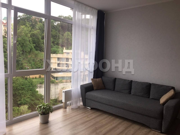 
   Продам 1-комнатную, 33 м², Виноградная ул, 206

. Фото 4.
