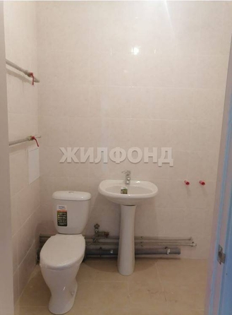 
   Продам 1-комнатную, 40 м², Тепличная ул, 63к2

. Фото 5.