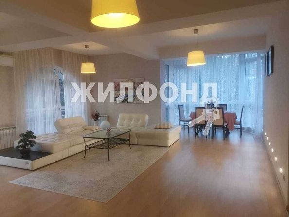 
   Продам 3-комнатную, 135 м², , 72/3

. Фото 9.