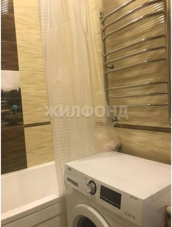 
   Продам 2-комнатную, 32 м², Молодогвардейская ул, 2/57

. Фото 8.