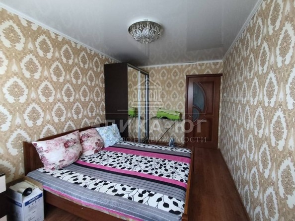 
   Продам 2-комнатную, 49 м², Новороссийское шоссе ул

. Фото 12.