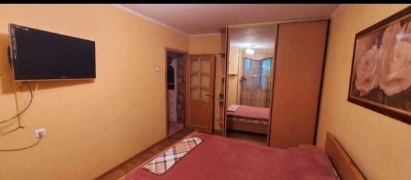 
   Продам 1-комнатную, 32 м², Роз ул, 37

. Фото 1.