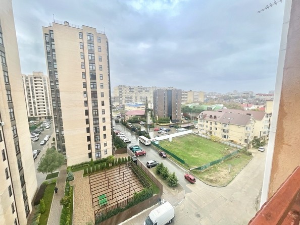 
   Продам 2-комнатную, 48 м², Рождественская ул, 42

. Фото 11.