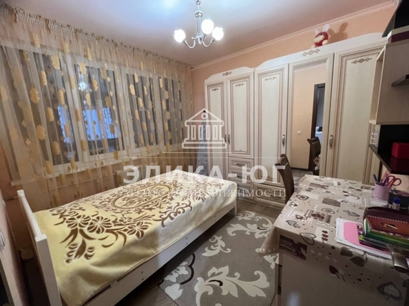 
   Продам 3-комнатную, 65 м², 2-й мкр

. Фото 3.