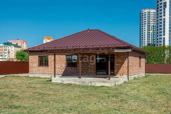 
   Продам дом, 185 м², Краснодар

. Фото 1.