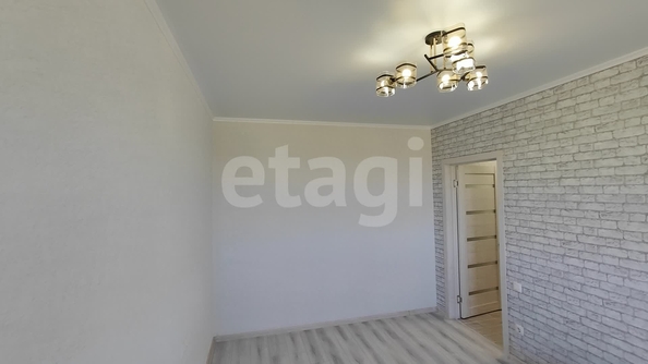 
   Продам 2-комнатную, 38.3 м², Тургенева ул, 33/3  21

. Фото 1.