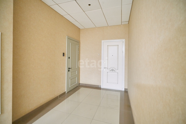 
   Продам 4-комнатную, 139.3 м², Кубанская Набережная ул, 3

. Фото 28.