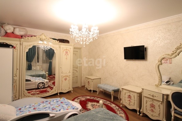 
   Продам 2-комнатную, 96.5 м², Командорская ул, 1/2

. Фото 10.
