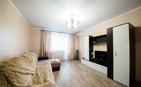 
   Продам 1-комнатную, 44 м², Казбекская ул, 1

. Фото 1.