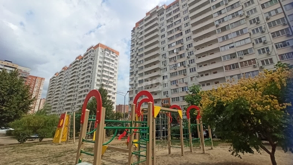 
   Продам 1-комнатную, 36.8 м², Черкасская ул, 129

. Фото 13.