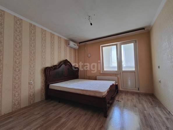 
   Продам 2-комнатную, 61.4 м², Черкасская ул, 60/1

. Фото 3.