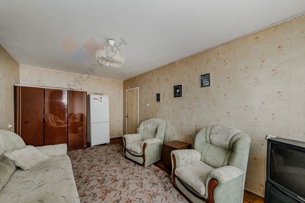 
   Продам 3-комнатную, 61.2 м², Дзержинского ул, 129

. Фото 2.