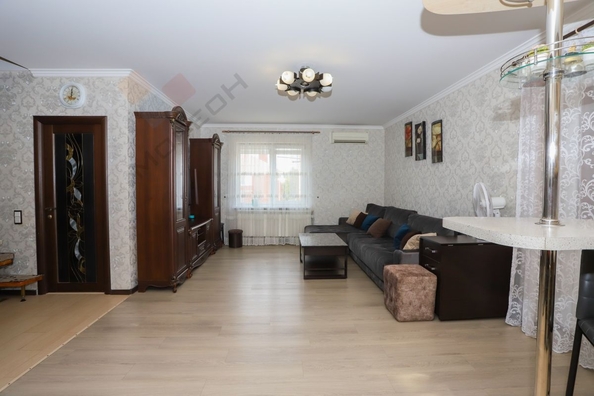 
   Продам 3-комнатную, 75.7 м², Вологодская ул, 4

. Фото 1.