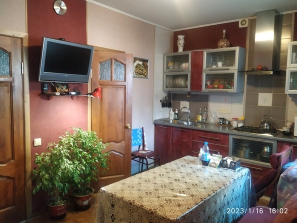 
   Продам 4-комнатную, 100 м², Терская ул, 122

. Фото 10.