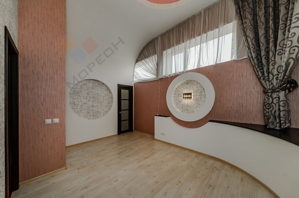 
   Продам 4-комнатную, 120 м², Дежнёва ул, 14

. Фото 20.