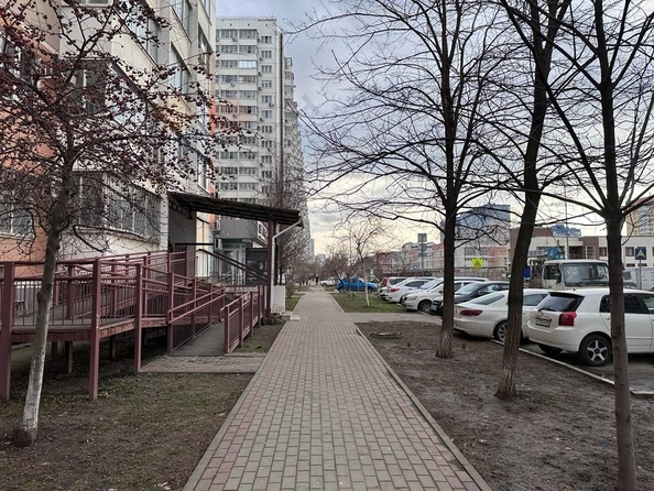 
   Продам помещение свободного назначения, 19.6 м², Байбакова Н.К. ул, 6

. Фото 8.