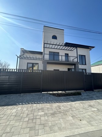 
   Продам дом, 320 м², Анапская

. Фото 2.