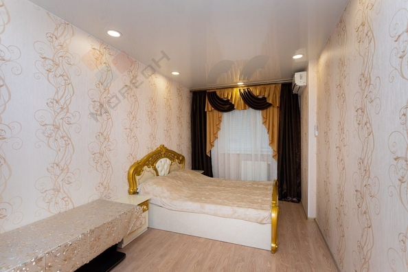 
   Продам 1-комнатную, 40 м², Цезаря Куникова ул, 35

. Фото 1.