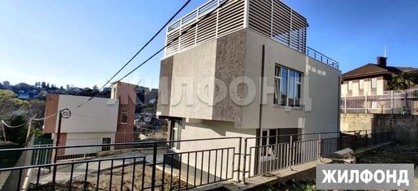 
   Продам дом, 165 м², Сочи

. Фото 2.