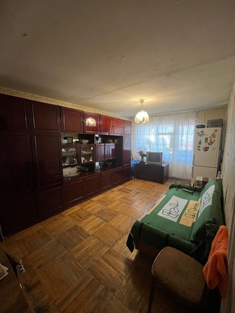 
   Продам 3-комнатную, 63 м², Островского ул, д 31

. Фото 3.