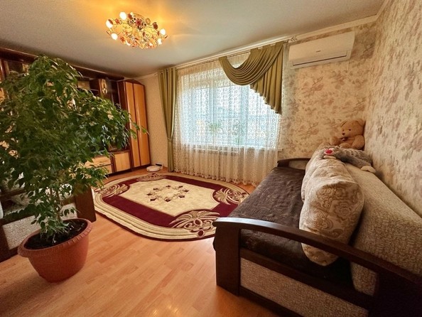 
   Продам 3-комнатную, 54 м², Северный мкр, д 4

. Фото 9.