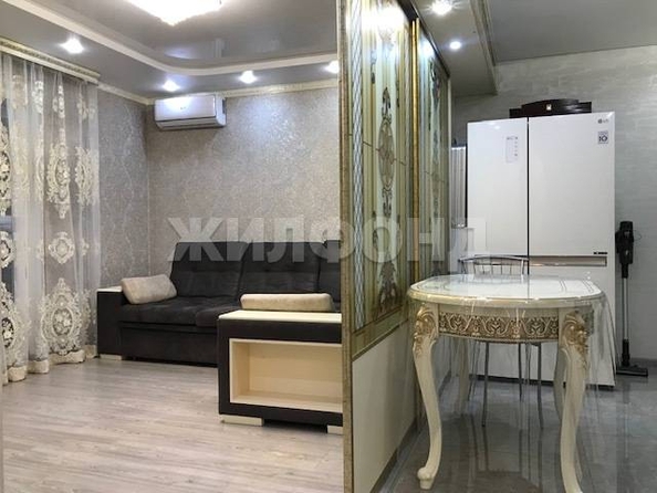 
   Продам 2-комнатную, 42 м², Тепличная ул, 83/1

. Фото 2.
