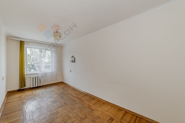 
   Продам 3-комнатную, 59.8 м², Атарбекова ул, 44

. Фото 1.