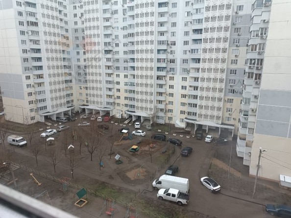 
   Продам 2-комнатную, 67.3 м², Академика Лукьяненко П.П. ул, 26

. Фото 13.