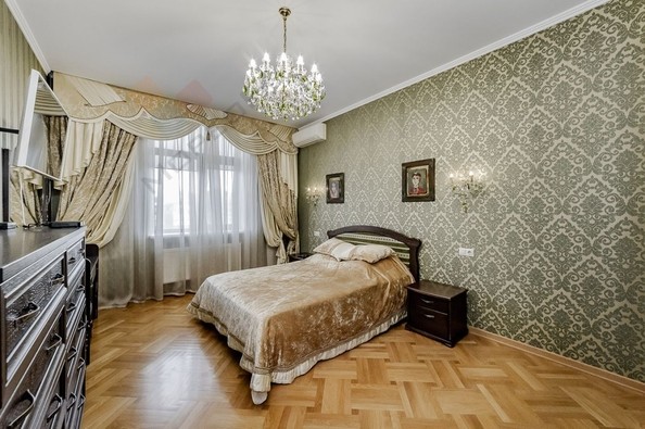 
   Продам дом, 370 м², Краснодар

. Фото 38.