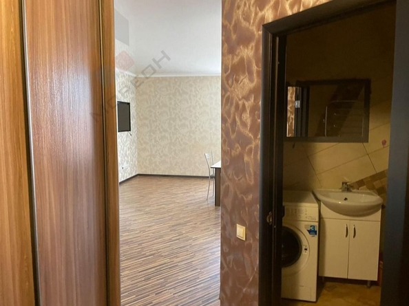 
   Продам 2-комнатную, 56 м², Домбайская ул, 9

. Фото 7.