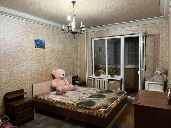 
   Продам 3-комнатную, 65 м², Стахановская ул, 15к1

. Фото 1.
