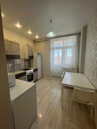 
   Продам 1-комнатную, 36.5 м², Героя Сарабеева В.И. ул, 3

. Фото 1.