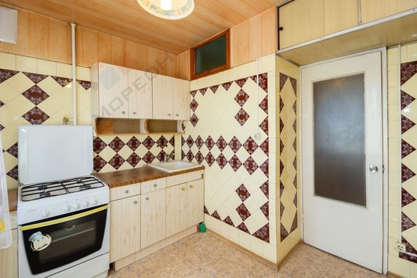 
   Продам 3-комнатную, 61.2 м², Селезнева ул, 126

. Фото 4.