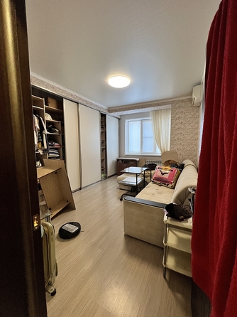 
   Продам 1-комнатную, 42 м², Толстого ул, 85/23

. Фото 3.