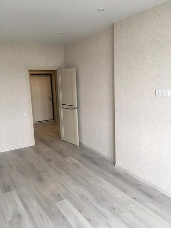 
   Продам 1-комнатную, 42 м², Толстого ул, 130к2

. Фото 4.